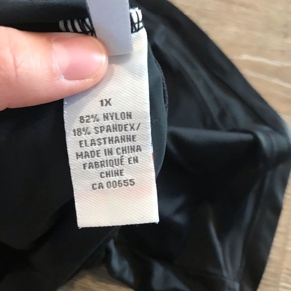 Coco Reef Bathing Suit 🩱 - Picture 6 of 7